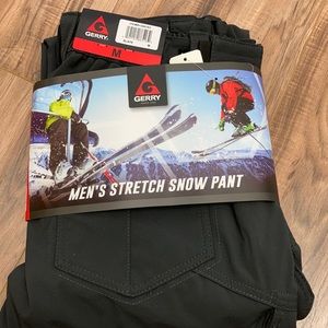 Gerry stretch snow pants. NWT Medium